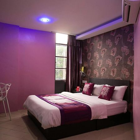 Oyo 176 Hotel Q Inn Petaling Jaya Eksteriør bilde