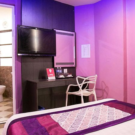 Oyo 176 Hotel Q Inn Petaling Jaya Eksteriør bilde