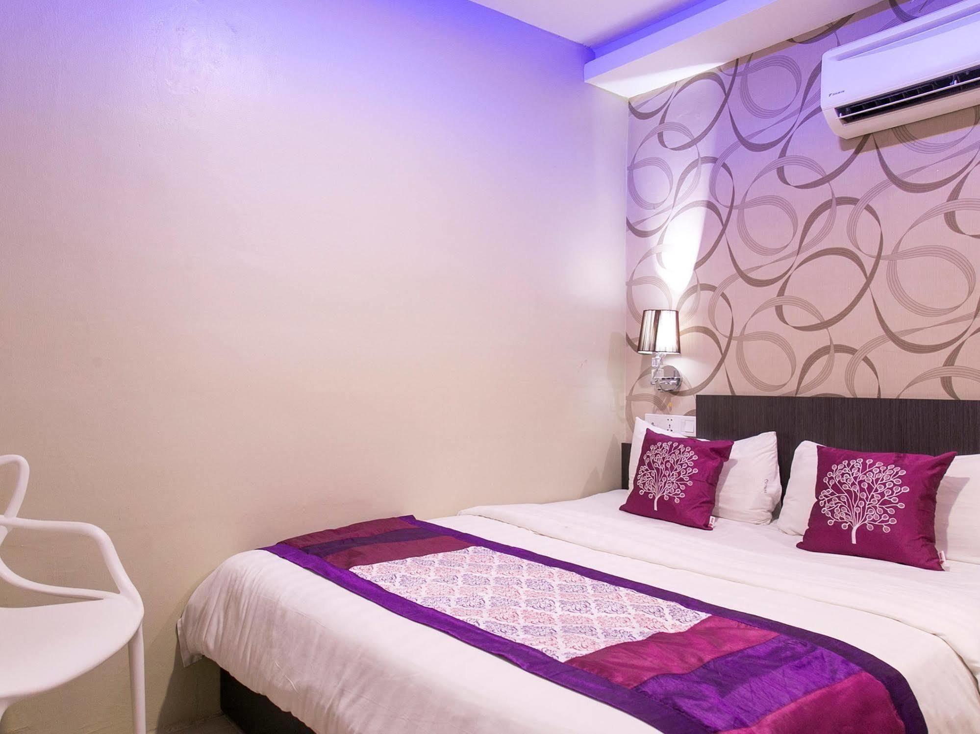 Oyo 176 Hotel Q Inn Petaling Jaya Eksteriør bilde