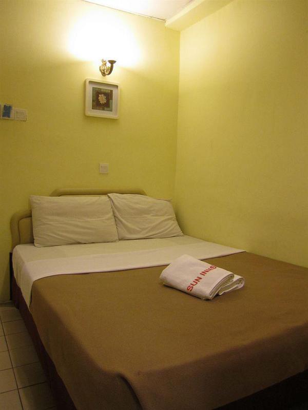 Oyo 176 Hotel Q Inn Petaling Jaya Eksteriør bilde