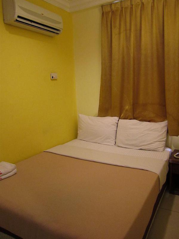 Oyo 176 Hotel Q Inn Petaling Jaya Eksteriør bilde